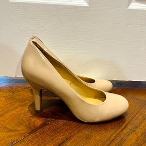 Kelly & Katie heels. Size 9.